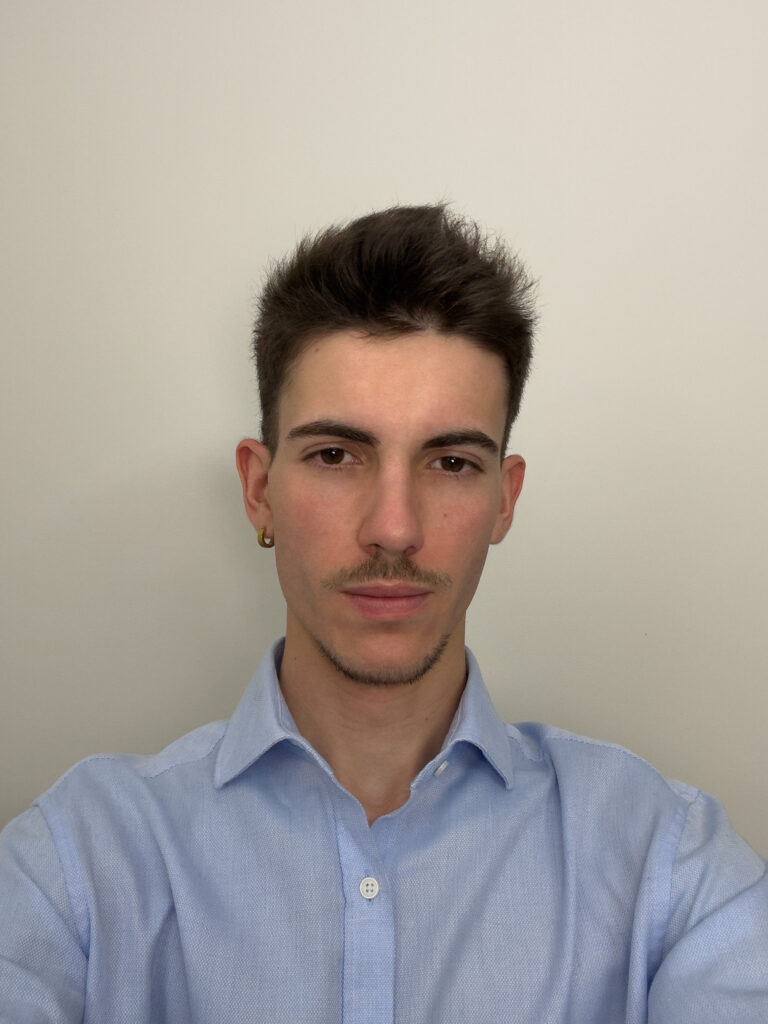 Estudiante de marketing Víctor Caro